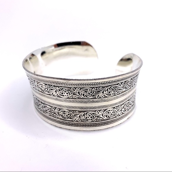 Stainless Steel Bangle Bracelet Women’s 1 Size - Picture 4 of 5